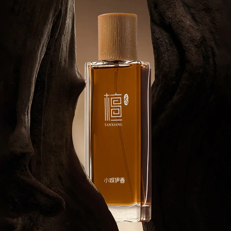 Eau de Toilette al Sandalo 50m - Perfume Fragrance Tous recensione e prezzo